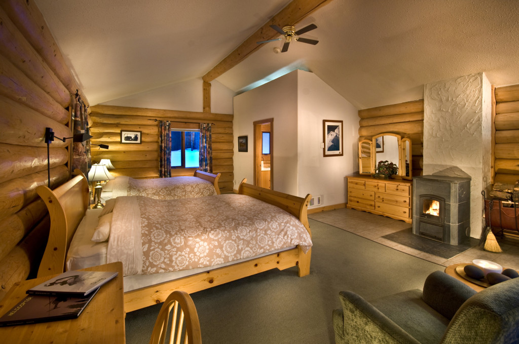 Bell 2 Lodge Guest Room | Photo By: Dave Silver