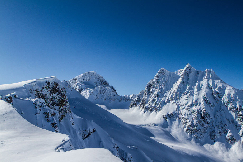 Hiking - The Road To A Still Mind 5 The Mountains Are A Special Place, But For Me, My Pursuits Sometimes Blind Me To The Present. Photo - Caton Garvie